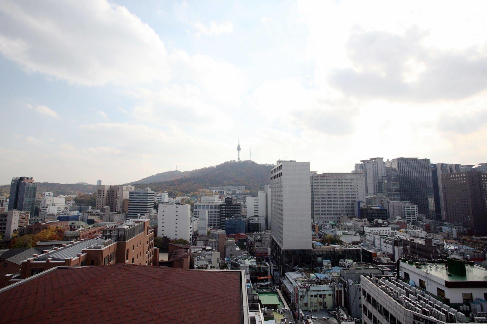 Ekonomy Hotel Myeongdong Central Сеул Екстер'єр фото
