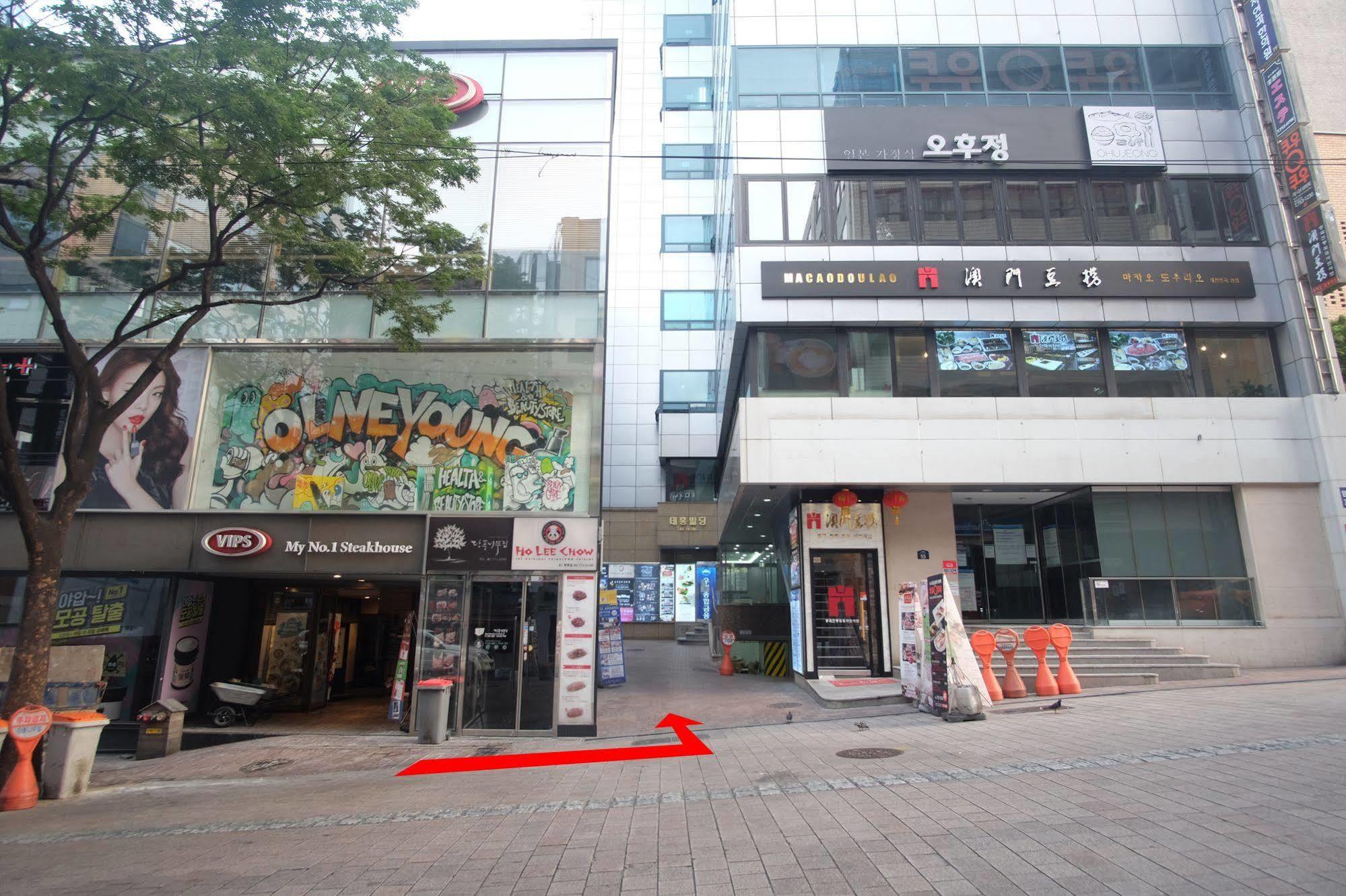 Ekonomy Hotel Myeongdong Central Сеул Екстер'єр фото